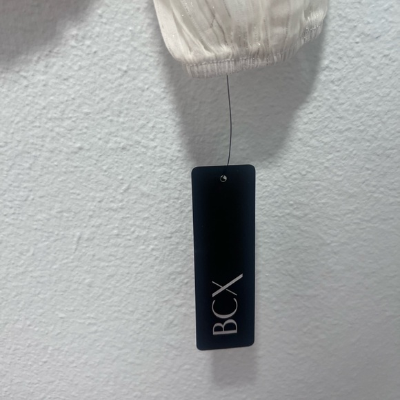 BCX White Sheer Blouse Size Medium - Picture 3 of 4